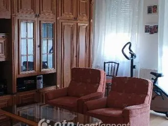 Eladó lakás Ajka 87 nm