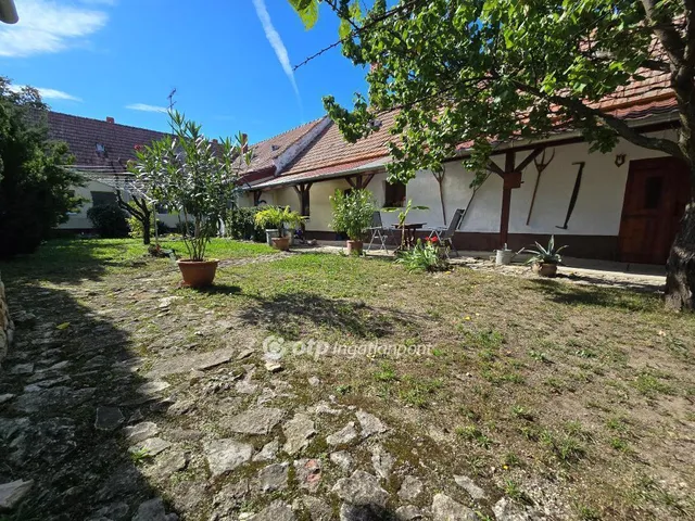 Eladó ház Homokbödöge 167 nm