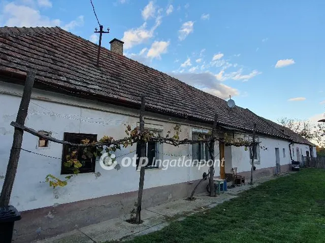 Eladó ház Kisszőlős 83 nm