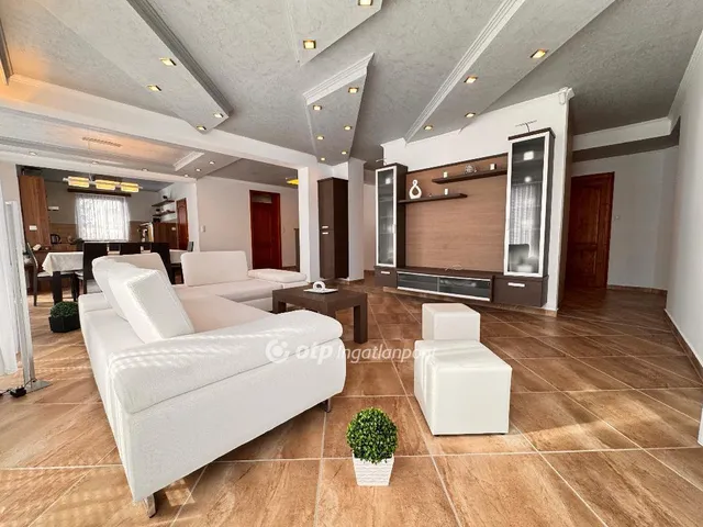 Eladó ház Pápa 155 nm