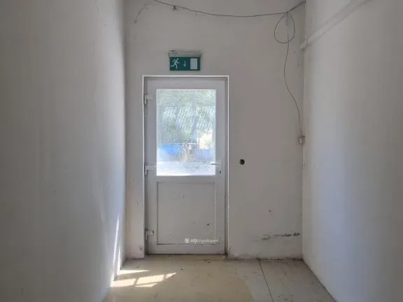 Eladó kereskedelmi és ipari ingatlan Gyarmat 1000 nm