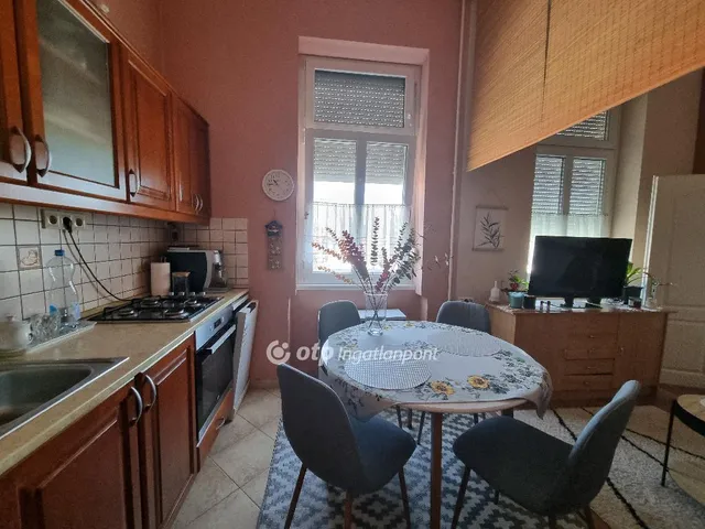 Eladó lakás Pápa 41 nm