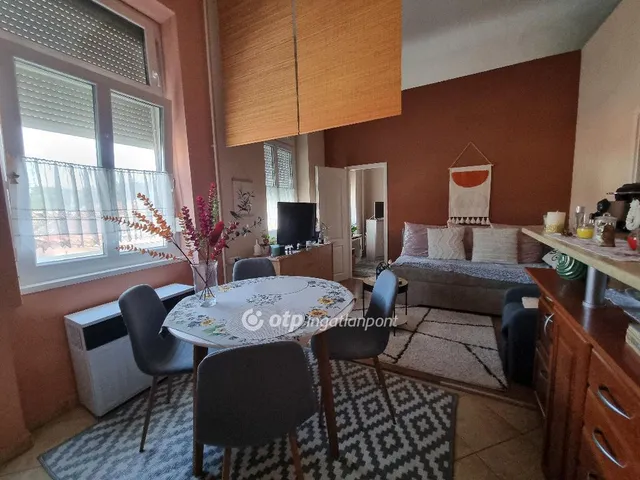 Eladó lakás Pápa 41 nm