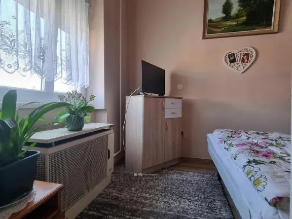 Eladó lakás Pápa 41 nm