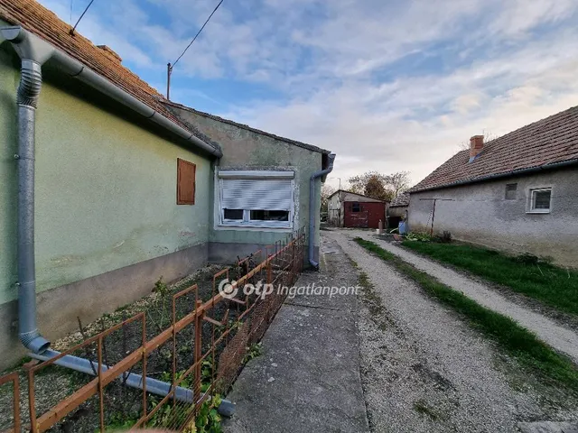 Eladó ház Külsővat 78 nm