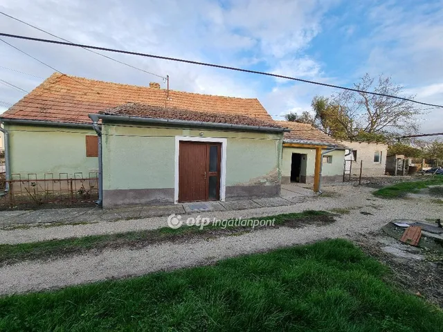 Eladó ház Külsővat 78 nm