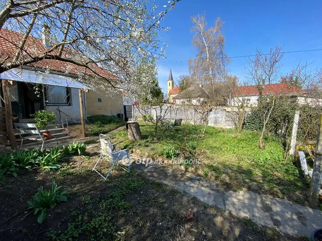 Eladó ház Doba 62 nm