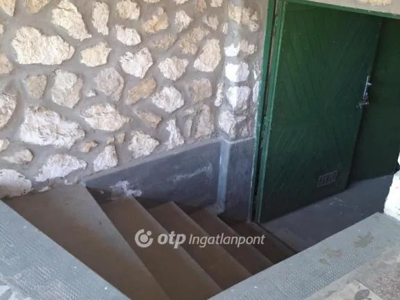 Eladó telek Pápa, Törzsökhegy 20 nm