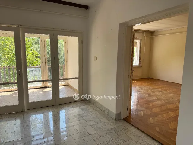 Eladó ház Pápa 237 nm