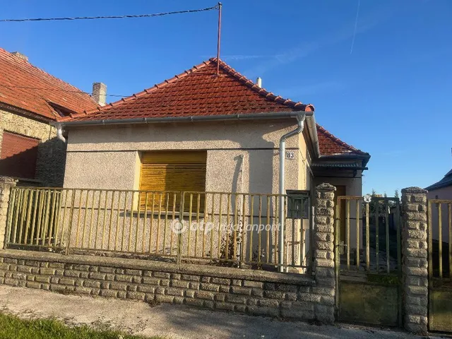 Eladó ház Ajka 60 nm