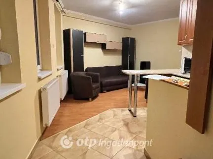 Eladó lakás Pápa 41 nm