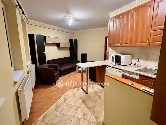 Eladó lakás Pápa 41 nm