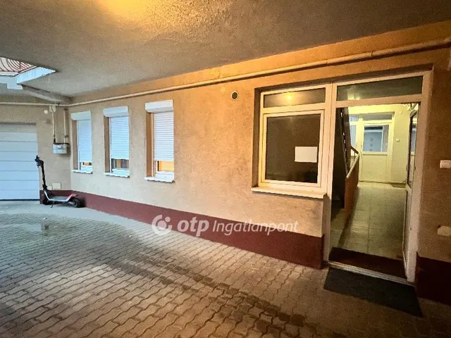 Eladó lakás Pápa 41 nm