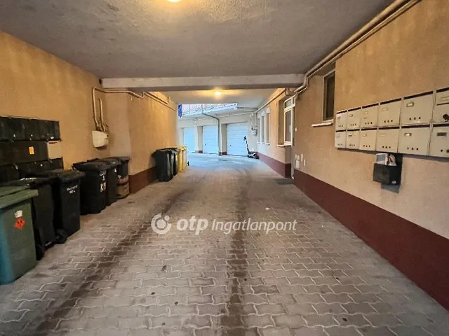 Eladó lakás Pápa 41 nm