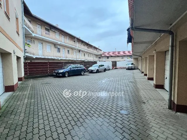 Eladó lakás Pápa 41 nm