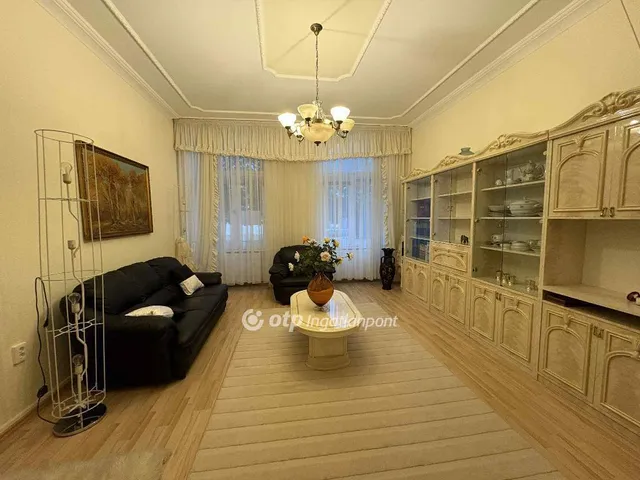 Eladó lakás Pápa 60 nm