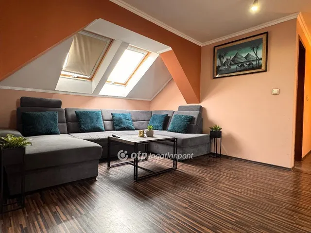 Eladó lakás Pápa 127 nm