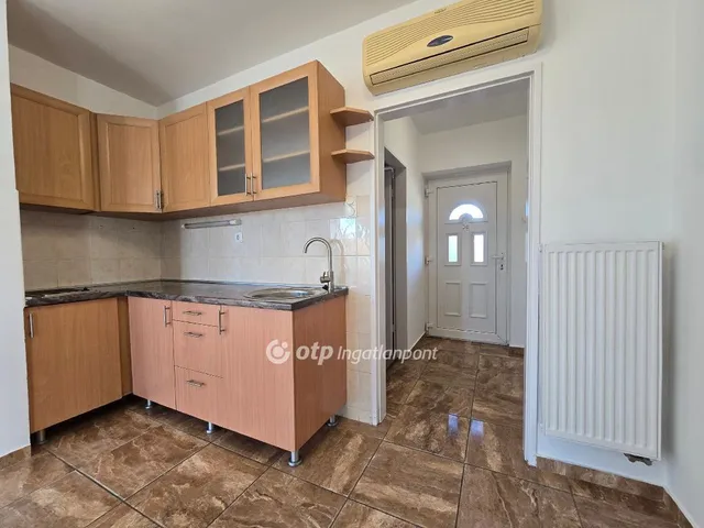 Eladó lakás Pápa 32 nm