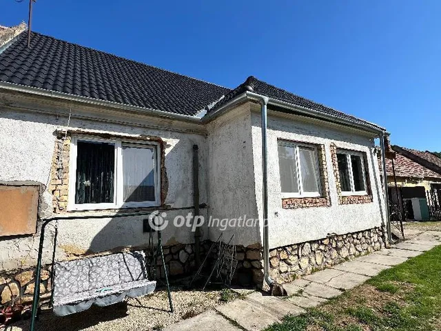 Eladó ház Ugod 170 nm