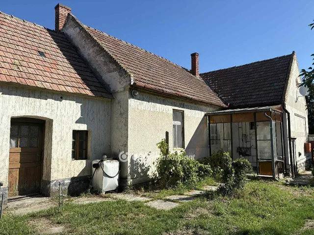 Eladó ház Homokbödöge 102 nm