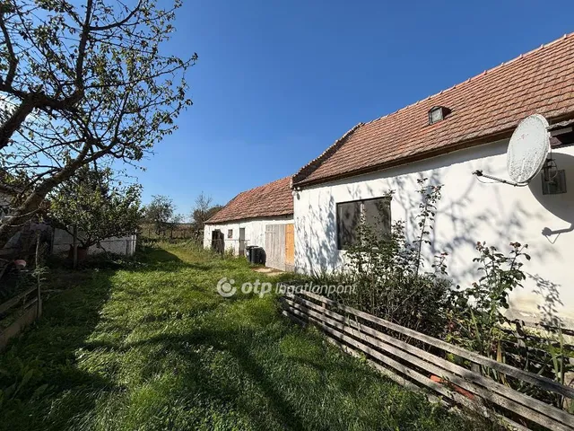 Eladó ház Bakonyság 97 nm