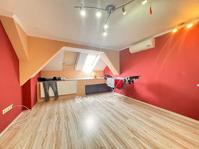 Eladó lakás Pápa 127 nm