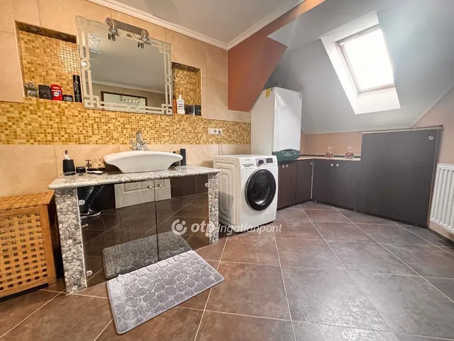 Eladó lakás Pápa 127 nm