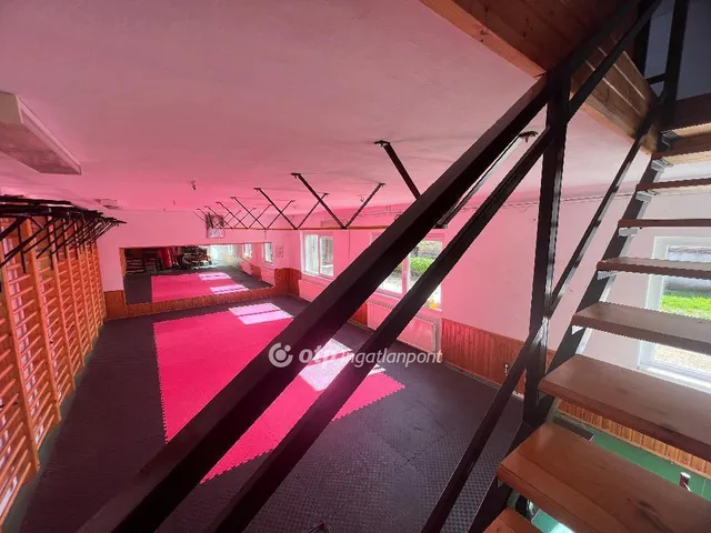 Eladó ház Pápa 471 nm