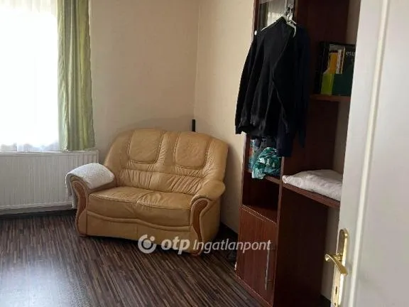 Eladó ház Pápa 471 nm