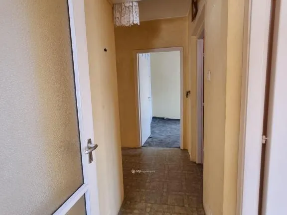 Eladó lakás Pápa 68 nm