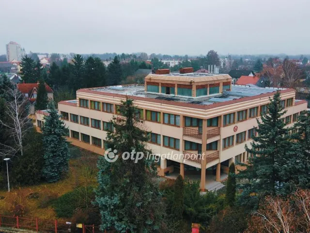 Eladó kereskedelmi és ipari ingatlan Celldömölk 3000 nm