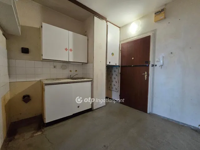 Eladó lakás Pápa 42 nm