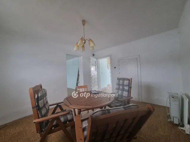 Eladó ház Bakonyszentiván 89 nm