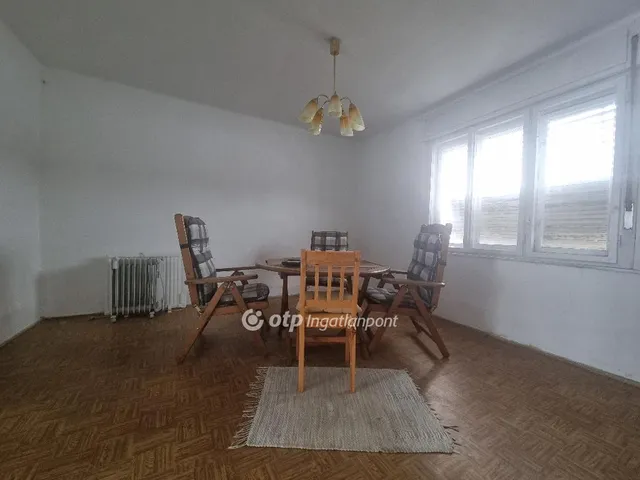 Eladó ház Bakonyszentiván 89 nm