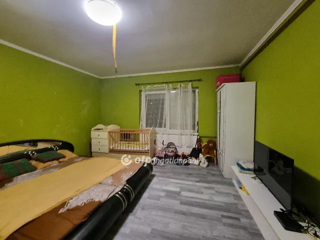 Eladó ház Szerecseny 67 nm