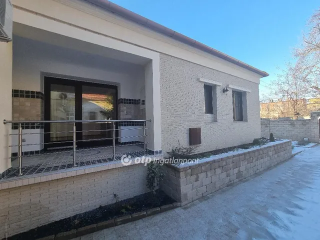 Eladó ház Pápa 185 nm