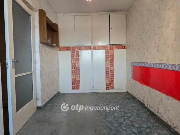 Eladó lakás Pápa 42 nm
