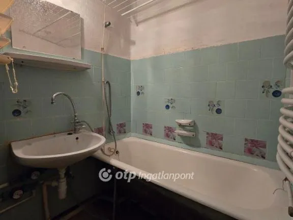 Eladó lakás Pápa 42 nm