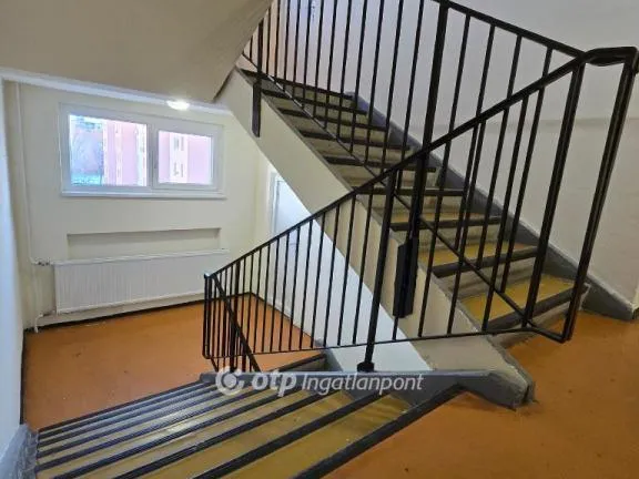 Eladó lakás Pápa 42 nm