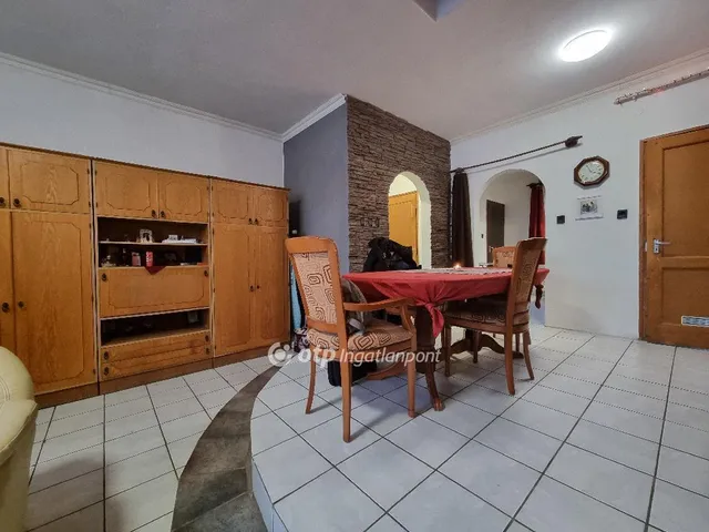 Eladó ház Pápa 154 nm