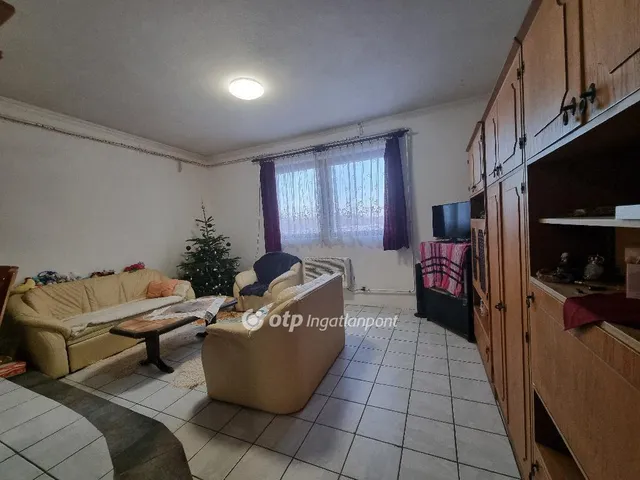 Eladó ház Pápa 154 nm