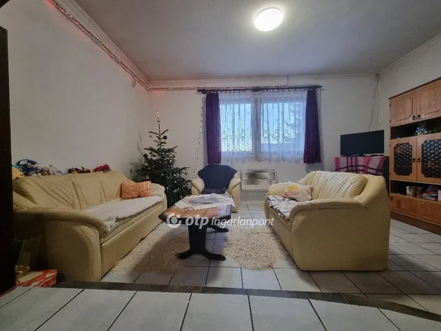 Eladó ház Pápa 154 nm