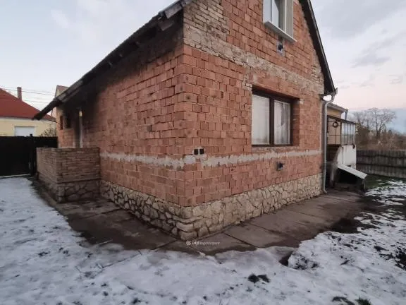 Eladó ház Pápa 154 nm