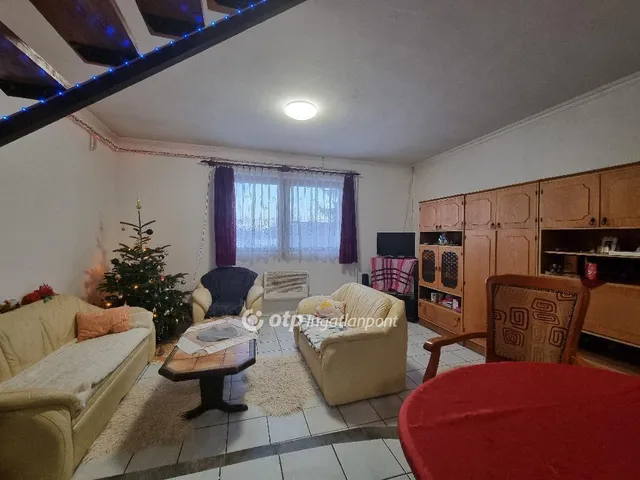 Eladó ház Pápa 154 nm