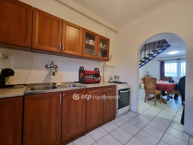 Eladó ház Pápa 154 nm