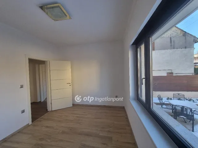 Eladó ház Pápa 185 nm