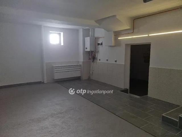 Eladó ház Pápa 185 nm