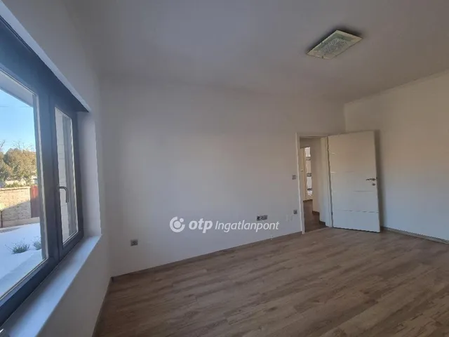 Eladó ház Pápa 185 nm