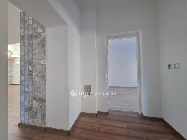 Eladó ház Pápa 185 nm