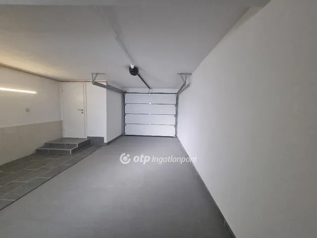 Eladó ház Pápa 185 nm